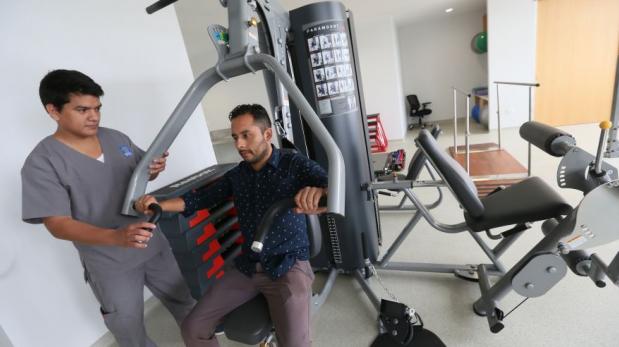 Callao: inauguran la primera clínica de medicina del deporte