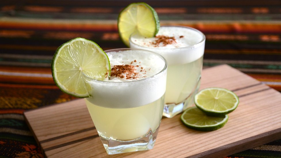 Perú creó el Día del Pisco Sour, que se celebra el primer sábado de febrero, como un forma de reforzar la postura de que el pisco es peruano.