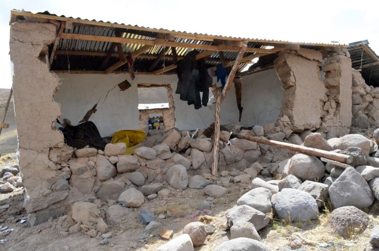 En el movimiento telúrico ocurrido en Cusco al menos 165 casas resultaron afectadas, 63 viviendas colapsaron y 6 colegios fueron dañados. (Foto: Carlos Fernández)