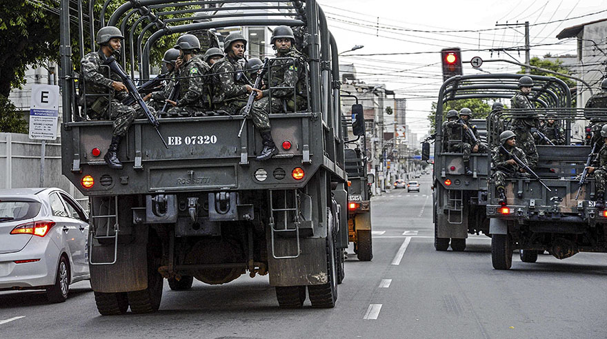 Brasil: El Ejército no logra frenar la violencia en las calles