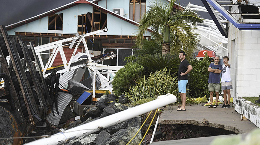 Australia: El ciclón Debbie arrancó techos y dejó yates varados