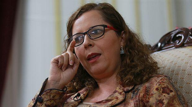 Aparecen más denuncias contra Alejandra Aramayo y su padre | Puno — Perú