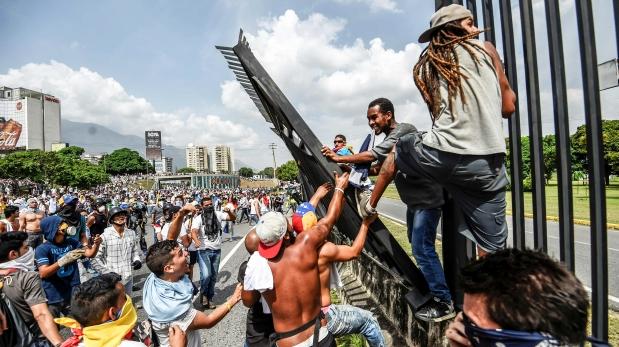 Confirman 10 personas muertas en El Valle tras protestas y saqueos