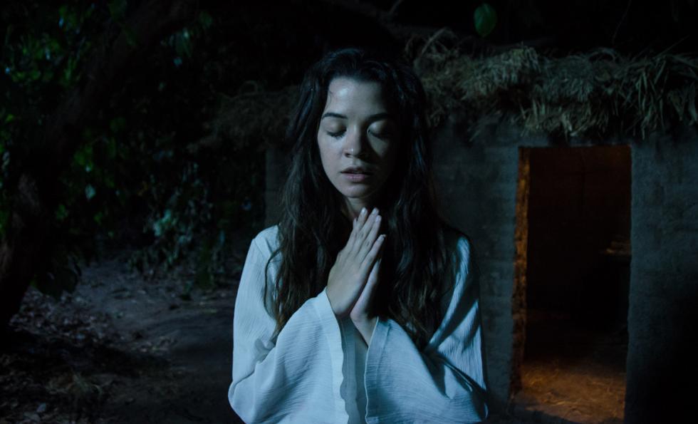 La película retrata, a través de fragmentos representativos de la vida de Santa Rosa de Lima, la significación de su ardiente existencia y de su muy personal y desgarrada búsqueda de trascendencia espiritual mediante la experiencia mística, durante el siglo XVII en el Virreinato del Perú.