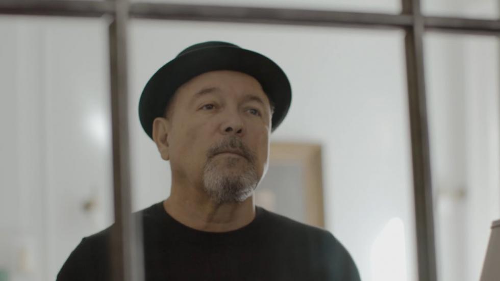 Retrato de uno de los cantantes y compositores más reconocidos de América Latina: Rubén Blades. El documental explora su carrera, su legado y las complejidades que implica mantener su fama.