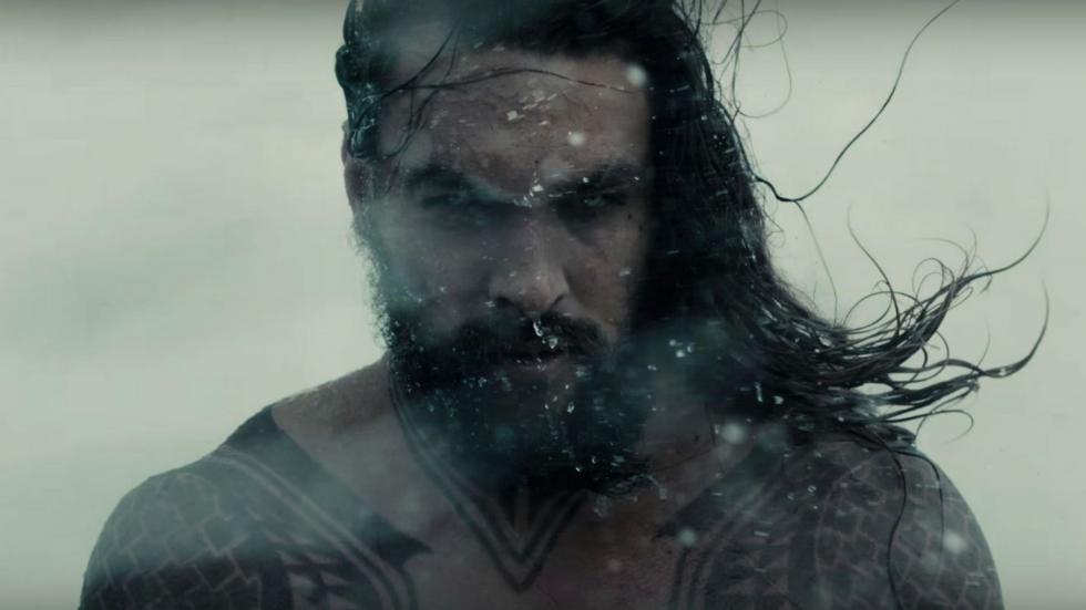 Cuando Arthur Curry (Jason Momoa) descubre que es mitad humano y mitad atlante, emprenderá el viaje de su vida en esta aventura no sólo le obligará a enfrentarse a quién es en realidad, sino también a descubrir si es digno de cumplir con su destino: ser rey, y convertirse en Aquaman.