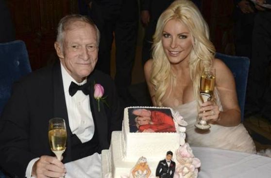 Hugh Hefner firmó acuerdo prenupcial con modelo para asegurar sus bienes