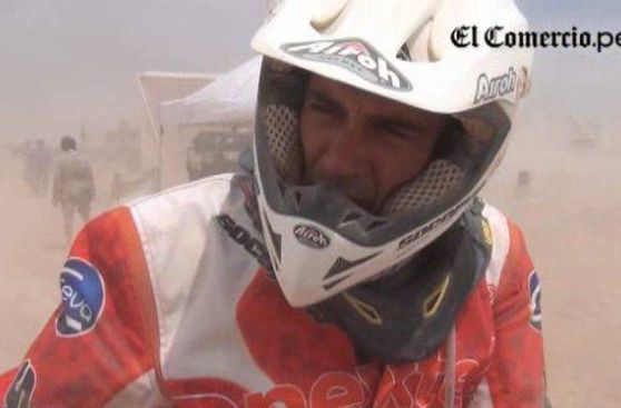 VIDEO: Pilotos peruanos llegaron a Calama en medio de mucha tierra y fuertes vientos
