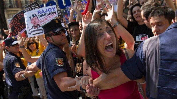 FOTOS: Las singulares protestas en España contra escándalos de corrupción y recortes de dinero