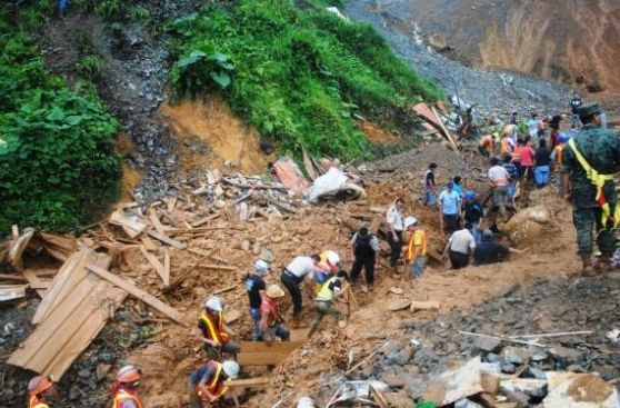 Minera dio 500 dólares a familiares por peruanos muertos en Ecuador