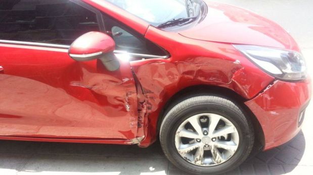 FOTOS: Así quedó el carro que chocó con la camioneta de Nadine Heredia