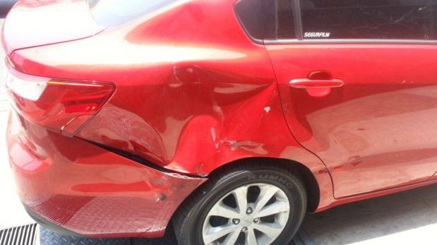 FOTOS: Así quedó el carro que chocó con la camioneta de Nadine Heredia