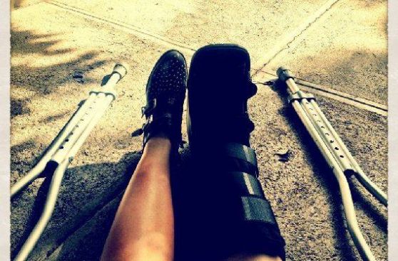 Demi Lovato está cansada de las muletas