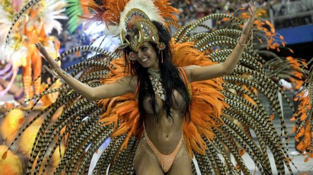 FOTOS: PSY llevó el ritmo de su "Gangnam Style" al Carnaval de Brasil