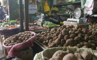 Precio de alimentos no subirá por intensas lluvias, afirmó el Gobierno