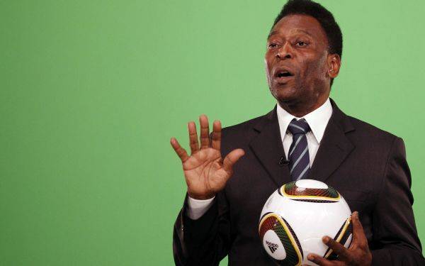 El Santos FC ofrece un contrato vitalicio a Pelé para que sea la imagen del club