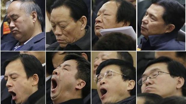 Diputados chinos fueron sorprendidos mientras dormían en evento oficial