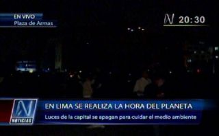 VIDEO: así se vivió La Hora del Planeta en la Plaza de Armas de Lima
