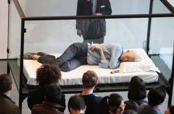 VIDEO: una siesta de Tilda Swinton se convierte en la nueva obra de arte del MoMA
