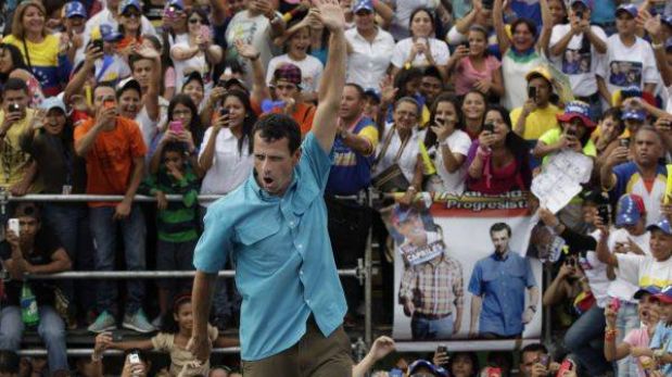 Henrique Capriles podría triunfar ante ausencia de Hugo Chávez