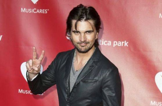 Juanes presenta su libro autobiográfico “Persiguiendo el sol”