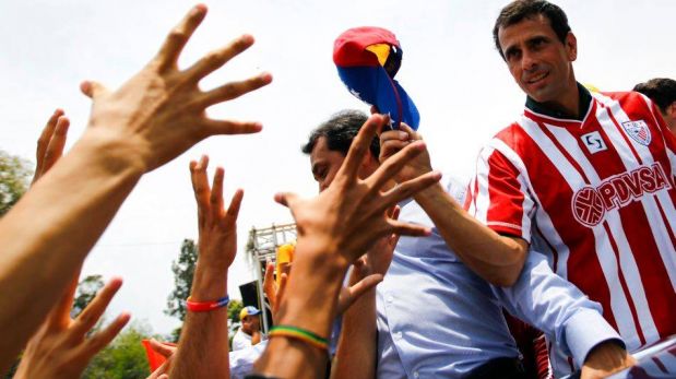 FOTOS: así vive Venezuela los cierres de campaña de Henrique Capriles y Nicolás Maduro