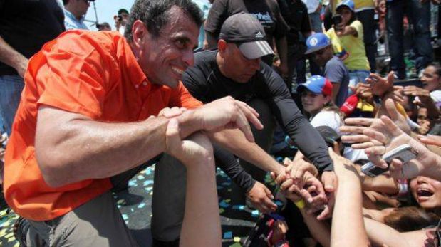 Capriles promete eliminar corrupción y mantener los "beneficios para el pueblo"