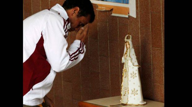 FOTOS: Capriles se encomendó a la virgen y pidió "avalancha" de votos a su favor