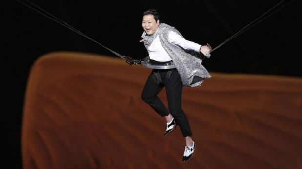 FOTOS: PSY puso a bailar a Corea del Sur con su nuevo hit "Gentleman"
