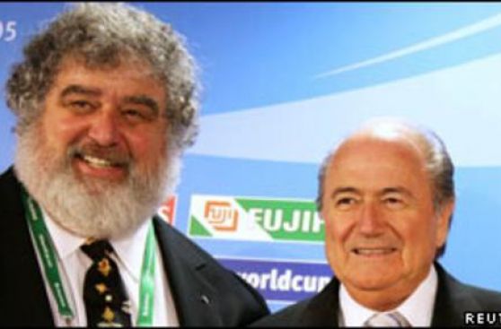 FIFA suspendió a un miembro de su comité ejecutivo acusado de fraude