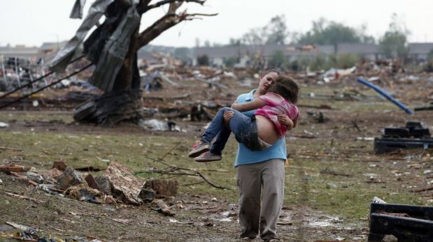 FOTOS: el gigantesco tornado en Oklahoma dejó 91 víctimas mortales
