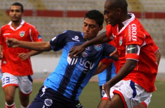 César Vallejo empató 1-1 y robó un punto ante Comercio en Moyobamba