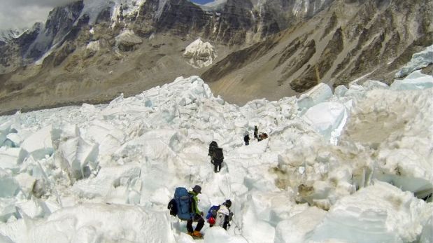 FOTOS: el hombre y la gloria a 60 años de la conquista del Everest