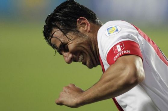 VIDEO: así narró la TV ecuatoriana el golazo de Claudio Pizarro