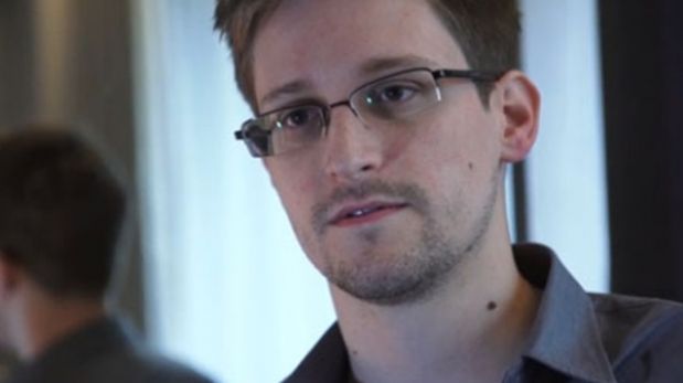 Edward Snowden pasaría por Cuba y Venezuela antes de llegar a Ecuador