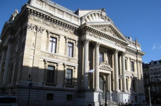 Palacio de la Bolsa de Bruselas se convertirá en el “templo de la cerveza belga”
