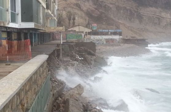 Playa La Herradura: colocarán 40 metros de rocas para proteger edificio