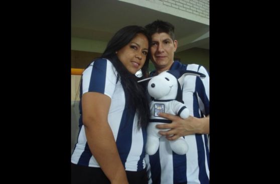 FOTOS: hinchas de Universitario y Alianza Lima calientan el clásico a través de elcomercio.pe