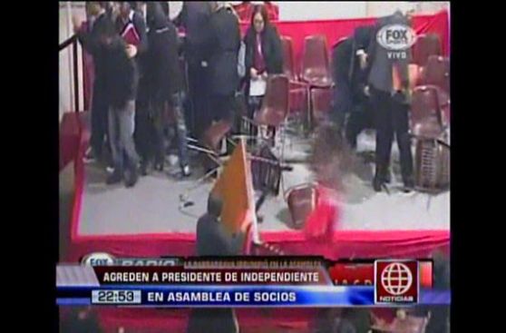VIDEO: presidente de Independiente de Avellaneda fue agredido por hinchas