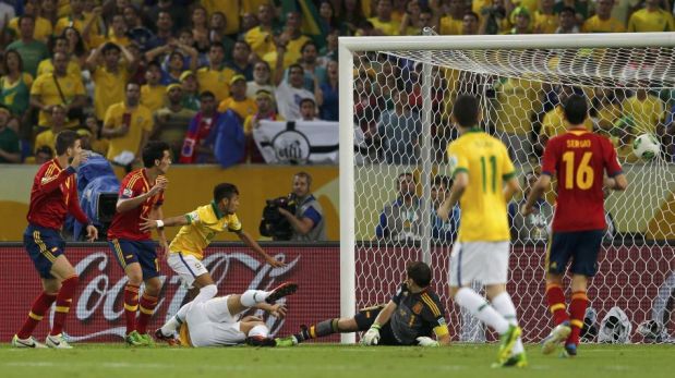 FOTOS: secuencia de los golazos de Fred y Neymar en el 3-0 de Brasil a España 