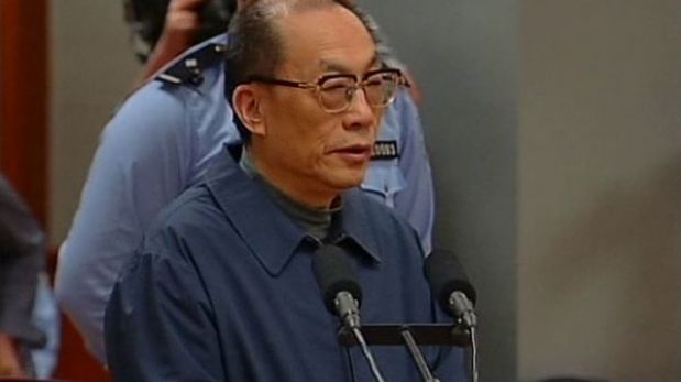 China: ex ministro fue condenado a pena de muerte en suspenso