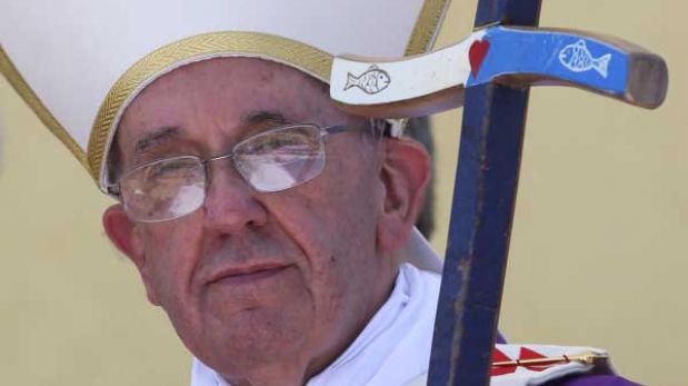 Papa Francisco refuerza sanciones penales contra pederastas
