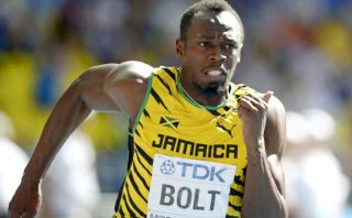 Usain Bolt pasó sin despeinarse primera ronda de 200 metros del mundial