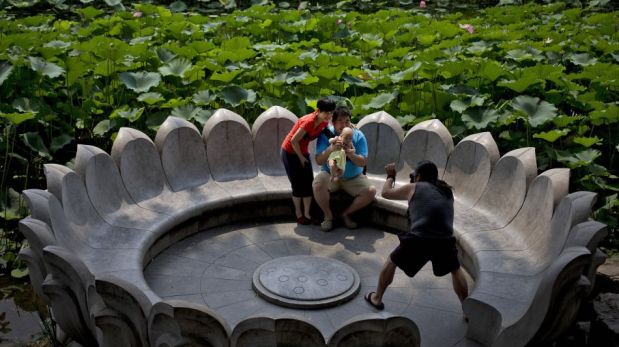 FOTOS: un paseo en medio de miles de plantas acuáticas en Beijing