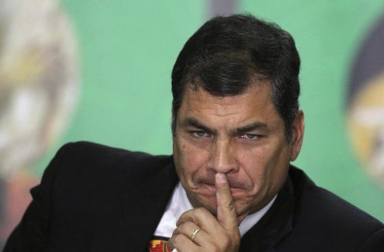 Rafael Correa plantea solo diarios digitales para ahorrar papel