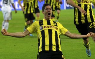 Dortmund aumentó sueldo a Lewandowski de 1,5 a 5 millones de euros anuales