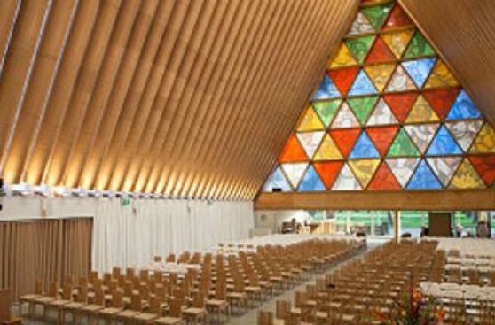 Catedral hecha de cartón en Nueva Zelanda podría durar medio siglo