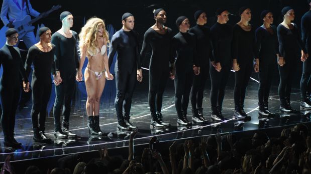 FOTOS: Lady Gaga regresó a los escenarios con un traje que no dejó nada a la imaginación
