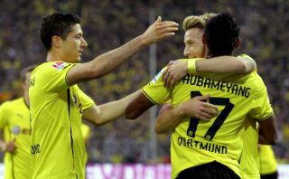 Borussia Dortmund aplastó 6-2 al Hamburgo con doblete de Lewandowski