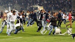 Violencia en partido Besiktas-Galatasaray causó "vergüenza" en Turquía